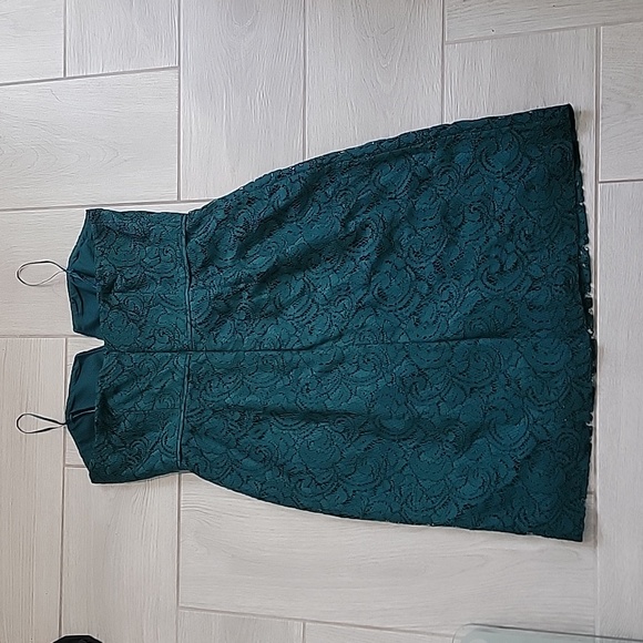 J. Crew 💕 HP 💕 Wedding Collection Jade Green Lace Strapless Dress, Size 10 - Picture 2 of 5